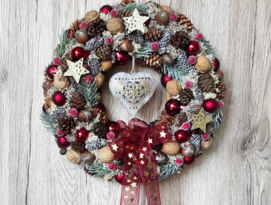 Luxusní vánoční v. se srdíčkem