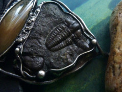 Náhrdelník s modrým achátem OCEANIA