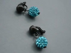 Rudý oválný přívěsek nerez řetízek