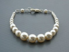 Rudý oválný přívěsek nerez řetízek