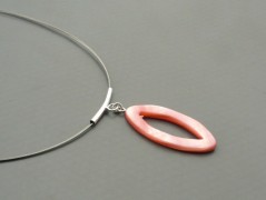 Rudý oválný přívěsek nerez řetízek