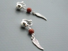 Rudý oválný přívěsek nerez řetízek