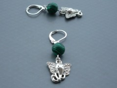 Rudý oválný přívěsek nerez řetízek