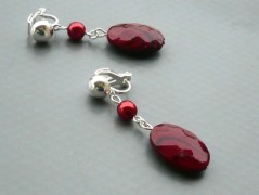 Rudý oválný přívěsek nerez řetízek