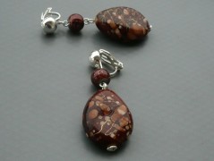 Rudý oválný přívěsek nerez řetízek