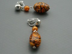 Rudý oválný přívěsek nerez řetízek