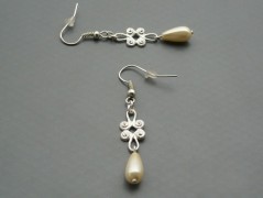 Rudý oválný přívěsek nerez řetízek