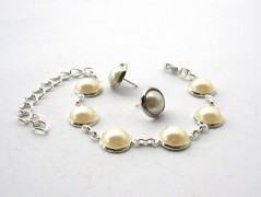 Rudý oválný přívěsek nerez řetízek