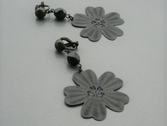 Rudý oválný přívěsek nerez řetízek