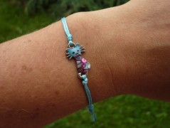 Rudý oválný přívěsek nerez řetízek