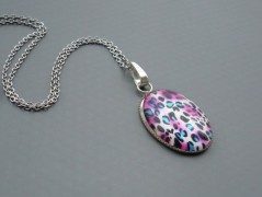 Rudý oválný přívěsek nerez řetízek