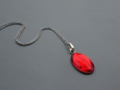 Zářivě žluté dřevěné kuličky-klipsy