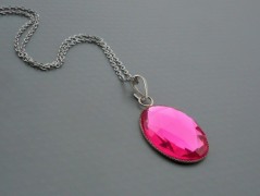 Rudý oválný přívěsek nerez řetízek