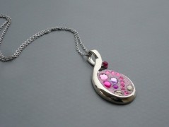 Rudý oválný přívěsek nerez řetízek