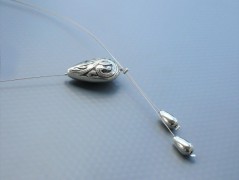 Rudý oválný přívěsek nerez řetízek