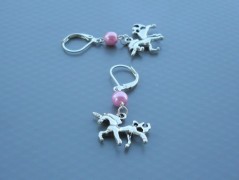 Rudý oválný přívěsek nerez řetízek