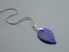 Rudý oválný přívěsek nerez řetízek