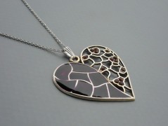 Rudý oválný přívěsek nerez řetízek