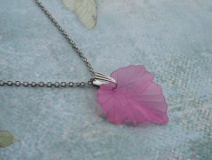 Rudý oválný přívěsek nerez řetízek