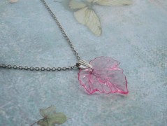 Rudý oválný přívěsek nerez řetízek