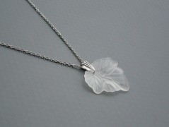 Rudý oválný přívěsek nerez řetízek