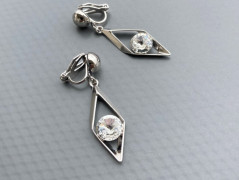 Rudý oválný přívěsek nerez řetízek