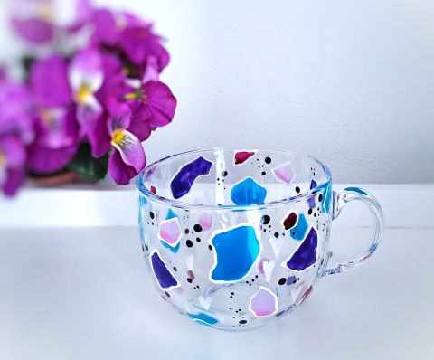 Velký hrnek - Něžné léto hrnek fialová růžová káva léto tyrkysová stříbrná hrníček něha abstraktní srdíčkový pastelový na čaj na kávu velký hrnek skleněný hrnek varné sklo ručně malované sklo malovaný hrnek čiré sklo originální hrnek autorský hrnek 