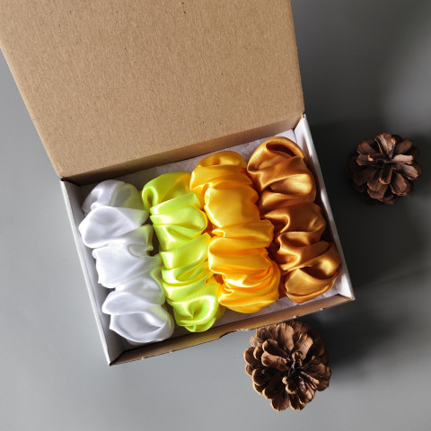 Dárkové - 4 scrunchies L ve žluté spona sponka sponky do vlasů spony scrunchies scrunchie 