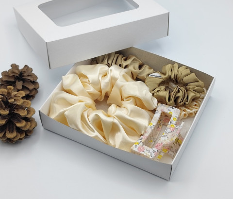 Scrunchie - dárkový box XV. spona sponka sponky do vlasů spony scrunchies scrunchie 