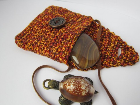 Škapulíř kámen pytlík sáček předměty taštička pouzdro amulet schránka škapulíř léky 