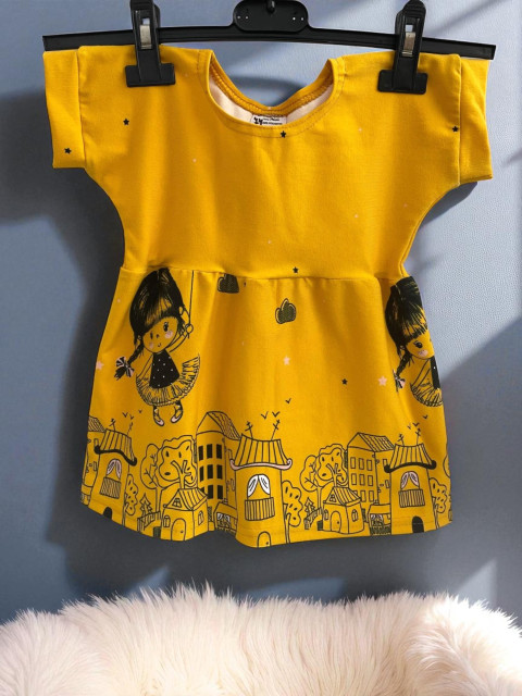Dětské žluté šaty 110/116 