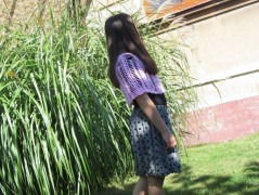 Černý saténový kvítek