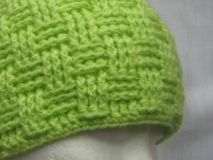 Černý saténový kvítek