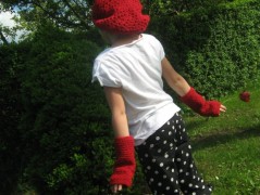 Černý saténový kvítek