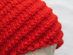 Černý saténový kvítek