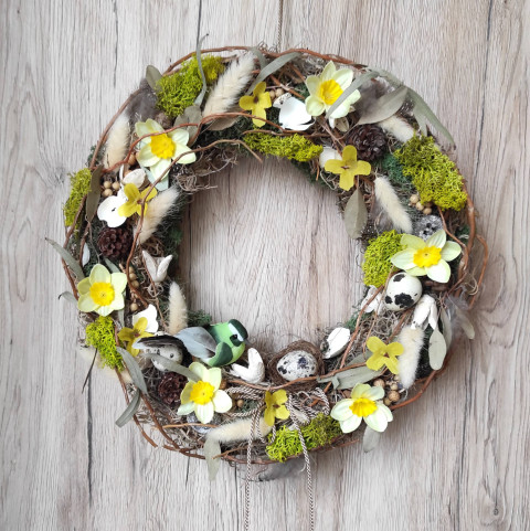 Přírodní v. s ptáčkem dekorace květina jarní příroda přírodní věnec jaro květ velikonoce žlutý mech velikonoční natural proutí proutěný narcis vajíčko na dveře spring k zavěšení eukalyptus na stěnu nature easter suché plody wreath moss lagurus zaječí ocásek 