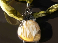 Náhrdelník, Orange