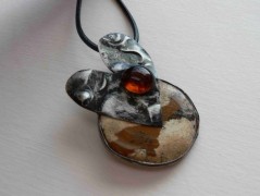 Náhrdelník, Orange