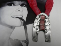 Náhrdelník, Orange