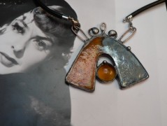 Náhrdelník, Orange