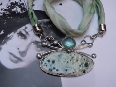 Náhrdelník, Orange