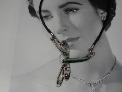 Náhrdelník, Orange