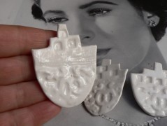 Náhrdelník, Orange