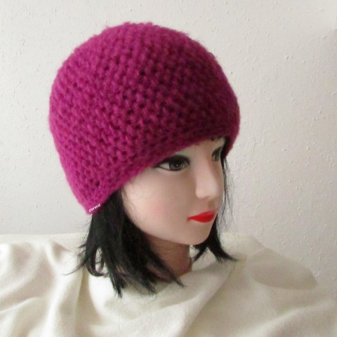 Čepice čepice háčkovaná dámská zimní akryl vlna mohér handmade purpurová hřejivá polyamid lehoučká 