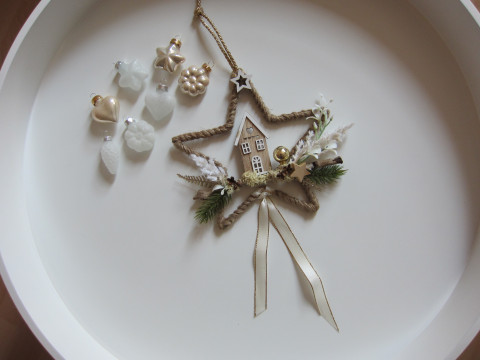 Hvězda - Winter 26. - Vyšla hvězda dřevo vánoce sklo hvězda stromeček advent na dveře umělé rostliny 