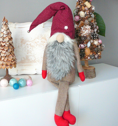 Skřítek na hlídání domova. vánoce skřítek 