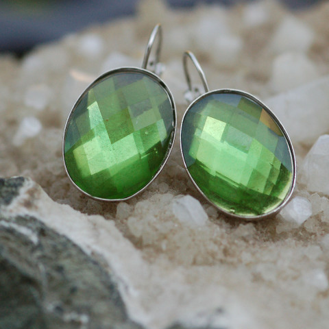 Náušnice Zelené broušené klapky 