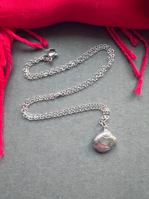 Řetízek s mušličkou - S.Steel přívěsek moře mušle léto nerez mušlička steel 