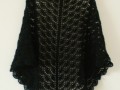 Černý krajkový háčkovaný šátek