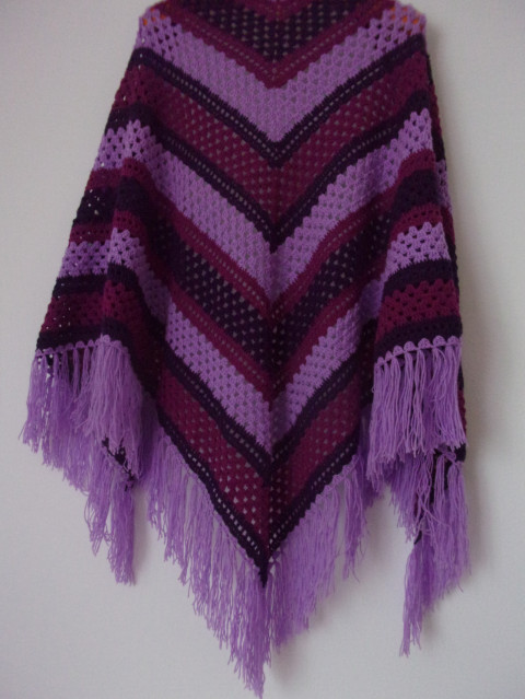 Fialový barevný - háčkovaný šátek dárek přehoz háčkovaný extravagantní fialový lila šátek pončo nákrčník pléd celoroční 